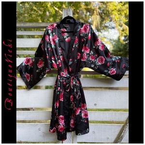 Thalia Sodi Satin Robe